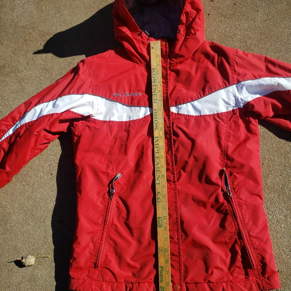 Women’s Red and White Columbia jacket SMALL - Picture 7 of 16